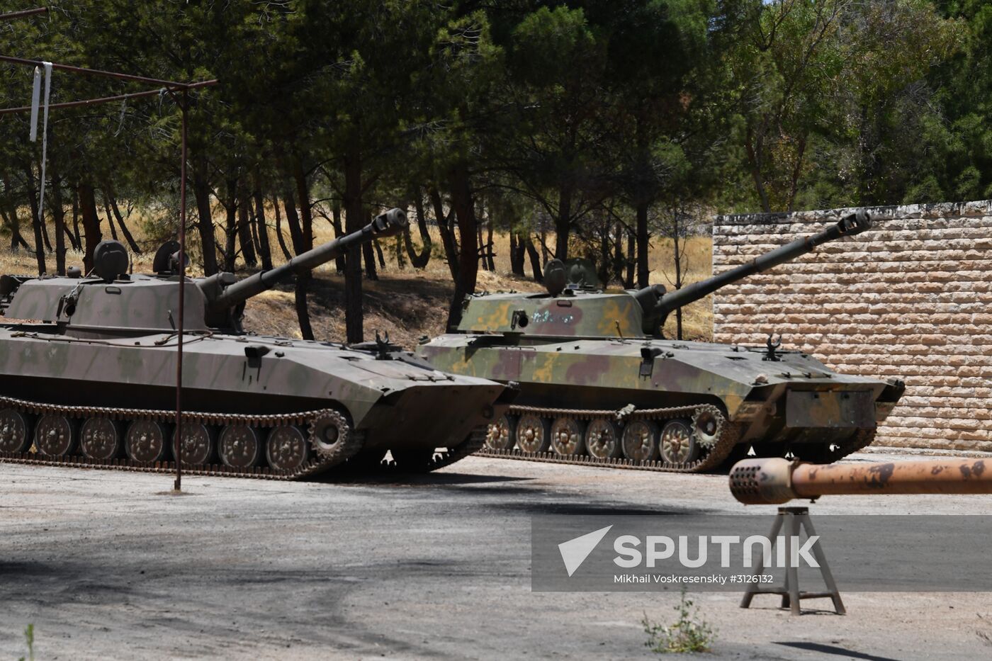 Artillery weapon, mortar and small arms repair works in Hama province