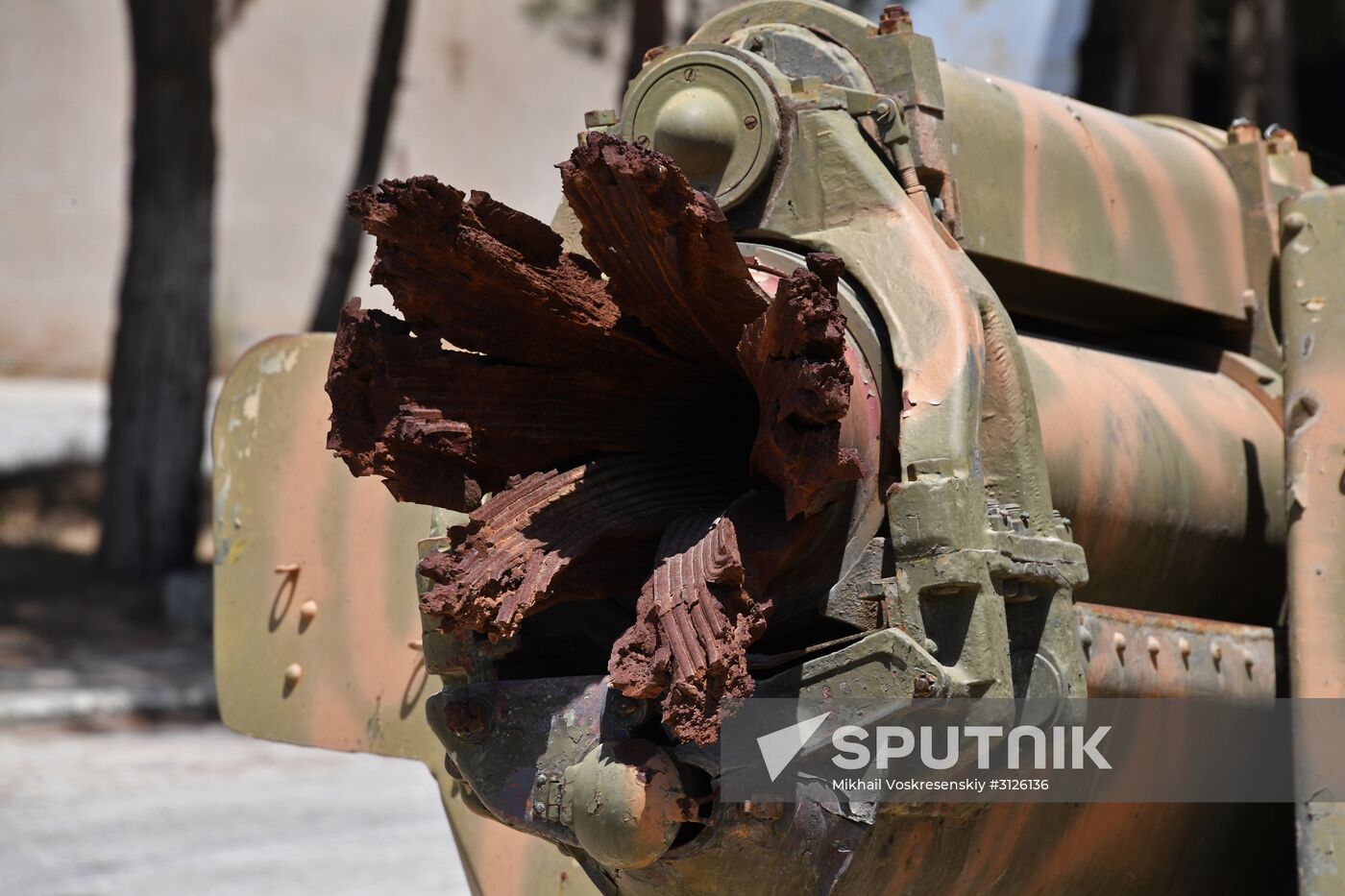 Artillery weapon, mortar and small arms repair works in Hama province
