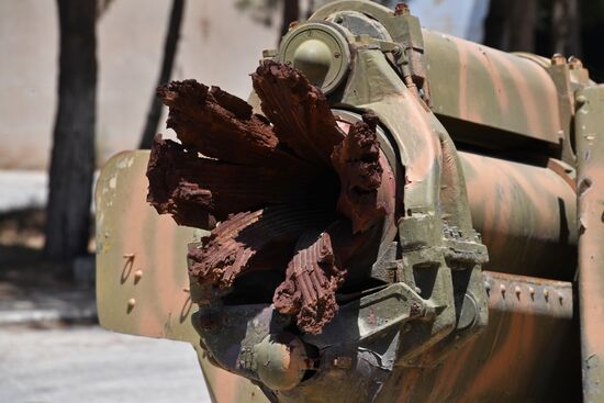 Artillery weapon, mortar and small arms repair works in Hama province