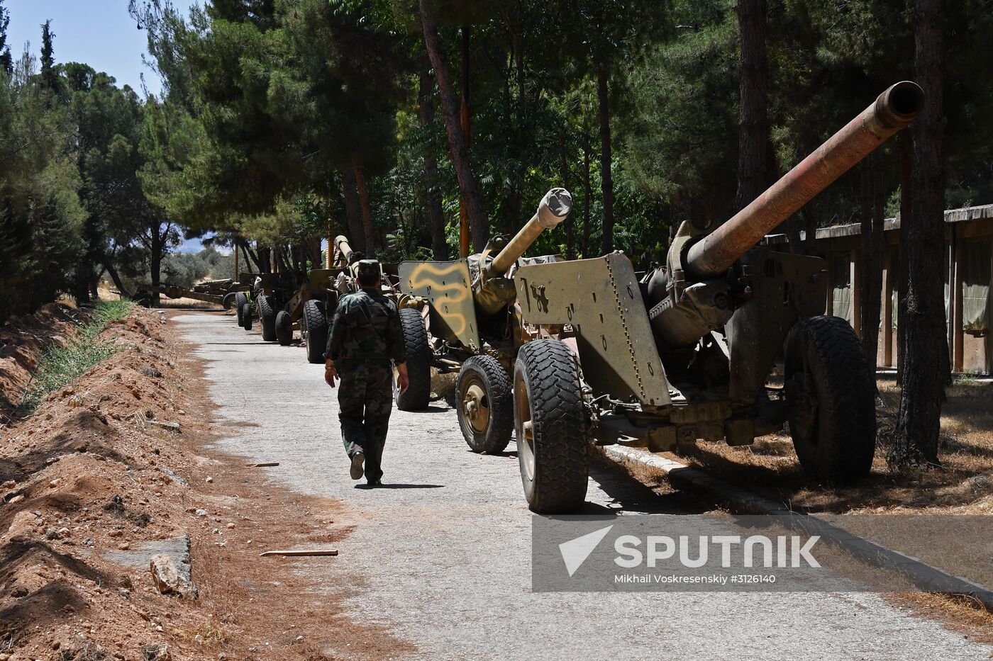 Artillery weapon, mortar and small arms repair works in Hama province