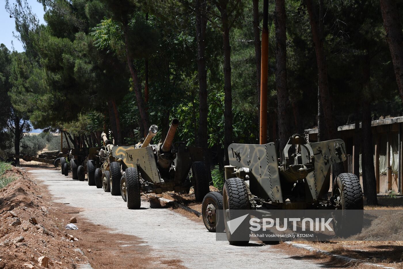 Artillery weapon, mortar and small arms repair works in Hama province