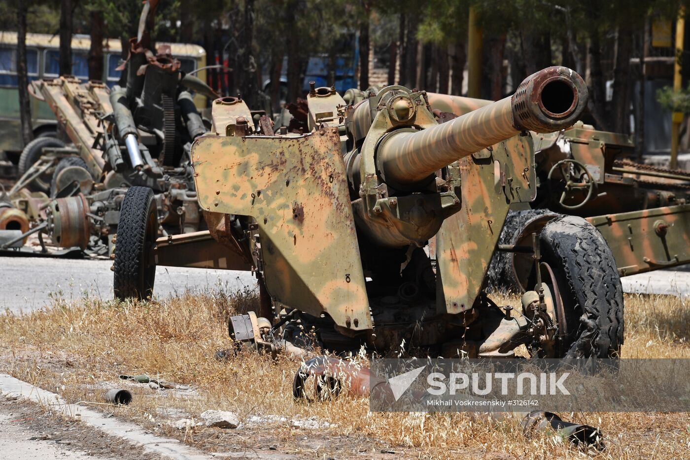 Artillery weapon, mortar and small arms repair works in Hama province