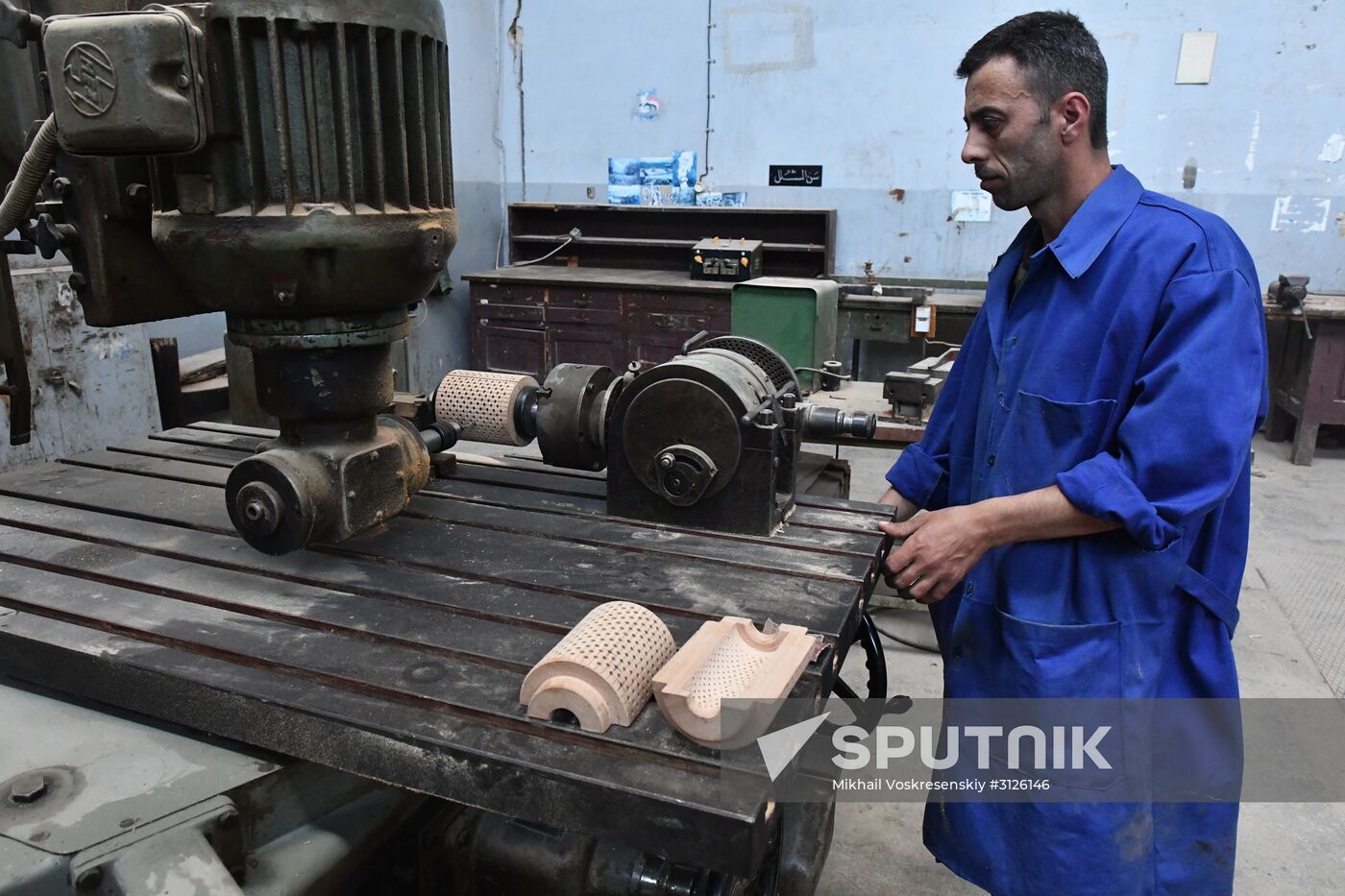Artillery weapon, mortar and small arms repair works in Hama province