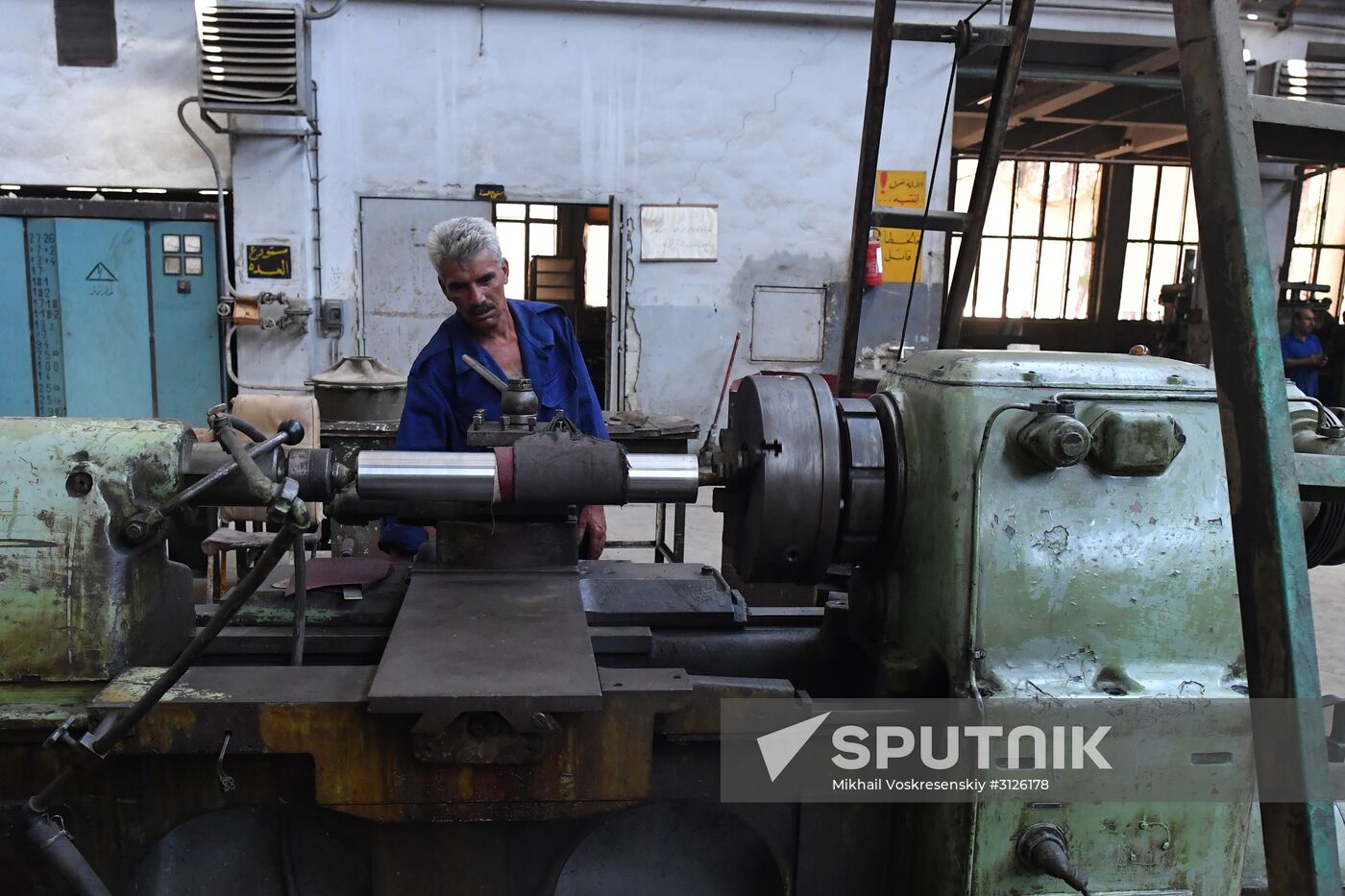 Artillery weapon, mortar and small arms repair works in Hama province