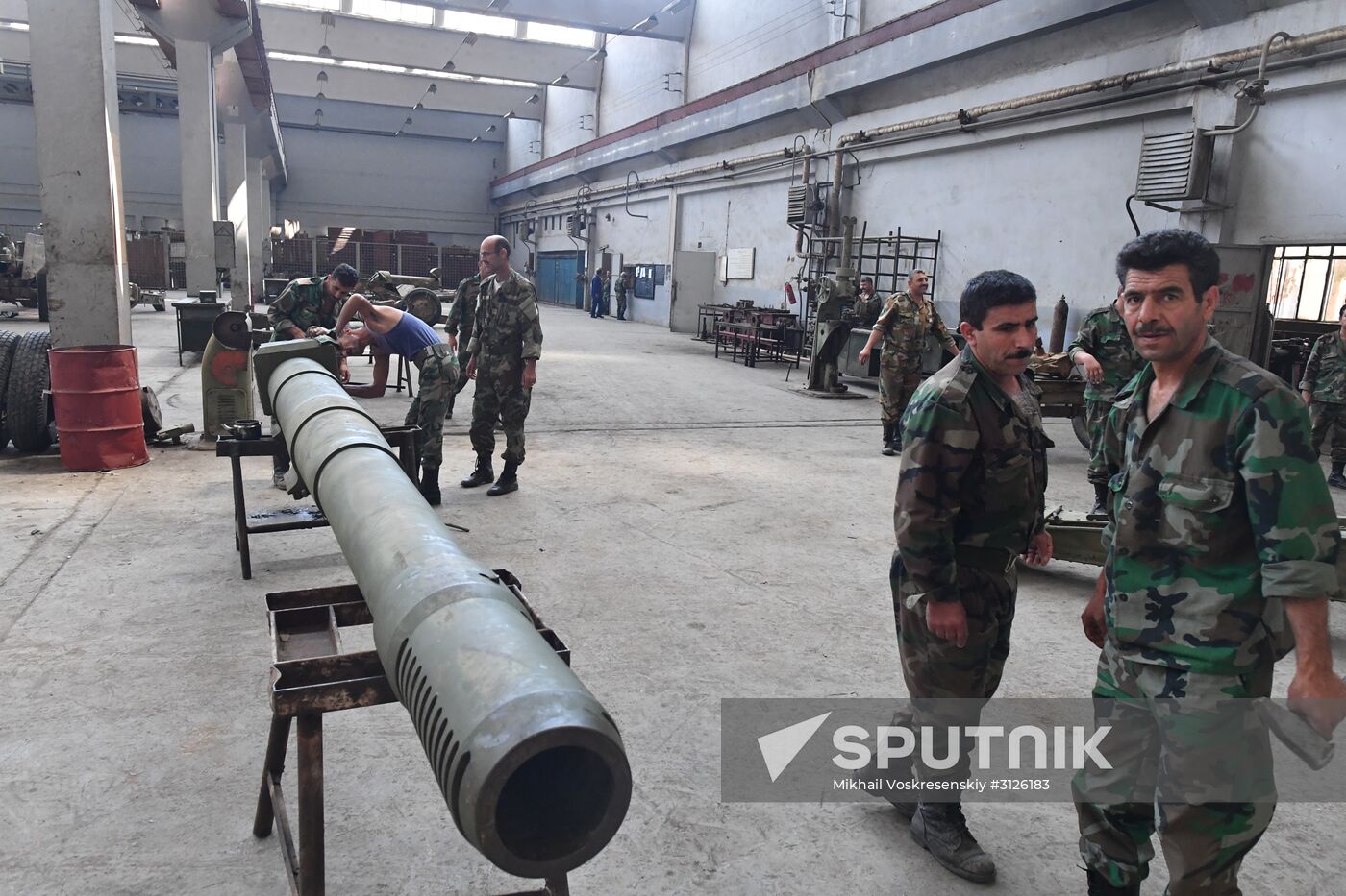 Artillery weapon, mortar and small arms repair works in Hama province