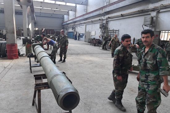 Artillery weapon, mortar and small arms repair works in Hama province