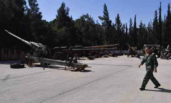 Artillery weapon, mortar and small arms repair works in Hama province