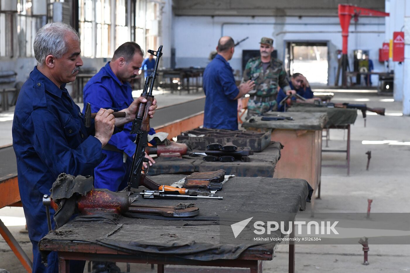 Artillery weapon, mortar and small arms repair works in Hama province