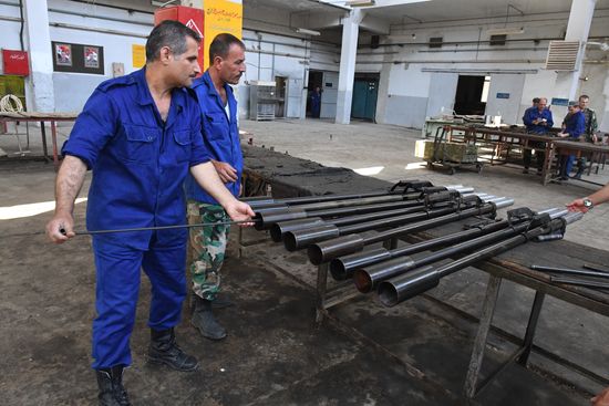Artillery weapon, mortar and small arms repair works in Hama province