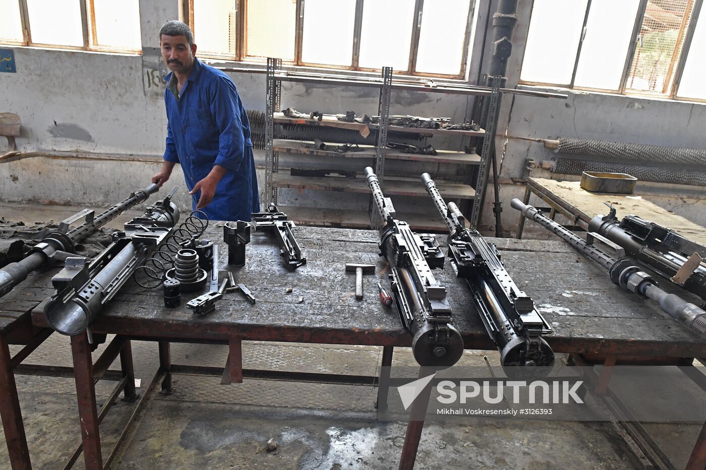 Artillery weapon, mortar and small arms repair works in Hama province