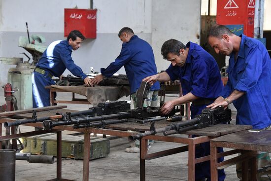 Artillery weapon, mortar and small arms repair works in Hama province