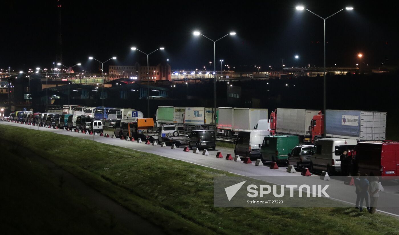 Ukraine-EU visa-free regime comes into force