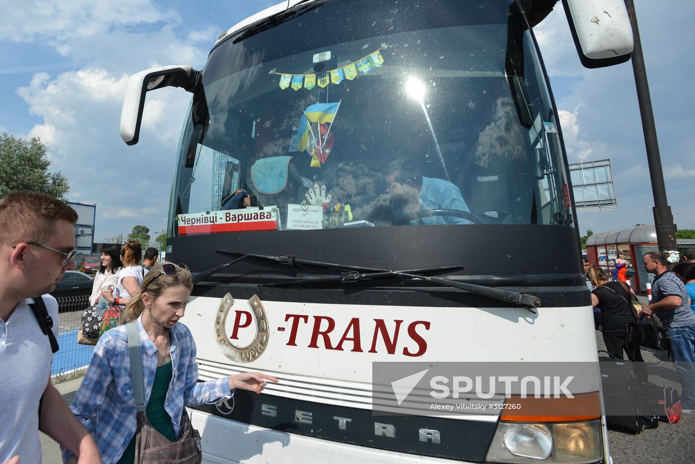 Ukraine-EU visa-free regime comes into force