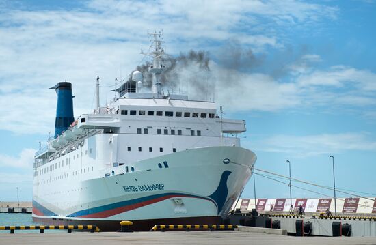 First passenger voyage of Knyaz Vladimir cruise liner, Sochi