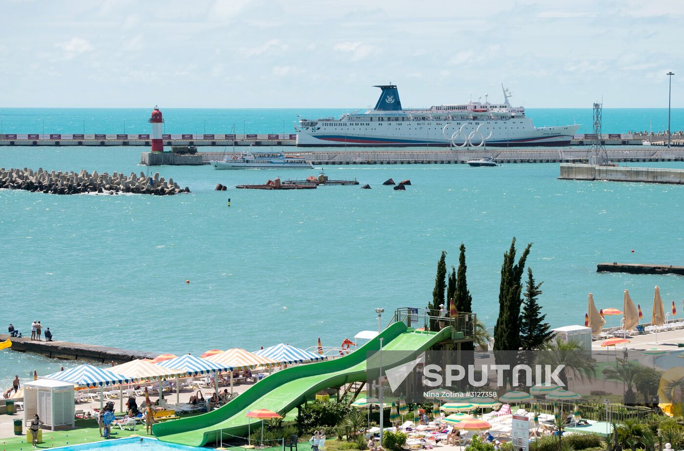First passenger voyage of Knyaz Vladimir cruise liner, Sochi