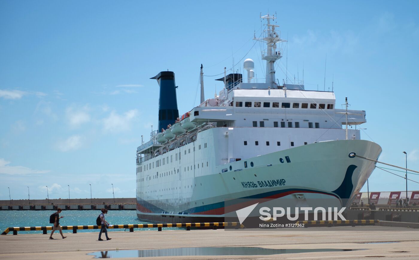 First passenger voyage of Knyaz Vladimir cruise liner, Sochi