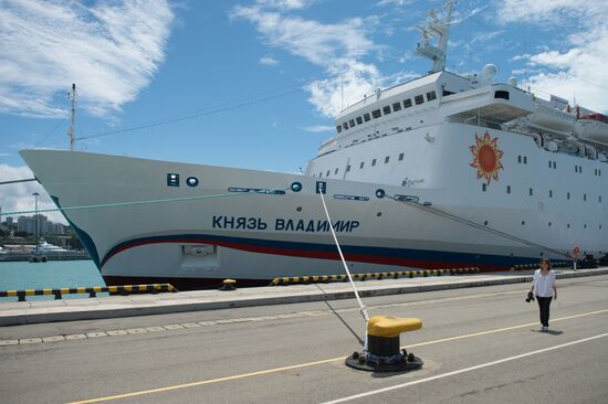 First passenger voyage of Knyaz Vladimir cruise liner, Sochi