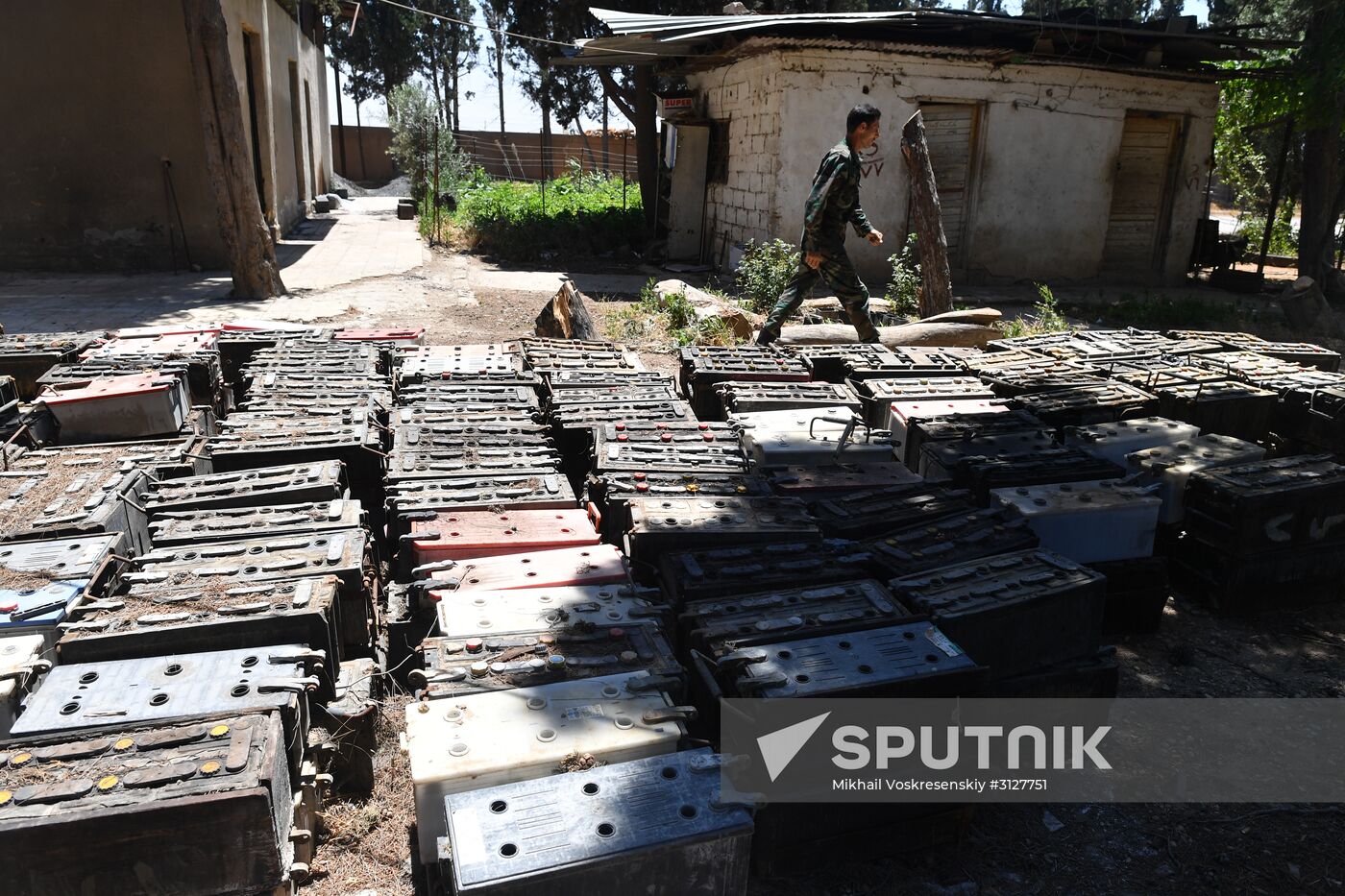 Armored vehicle maintenance company in Homs