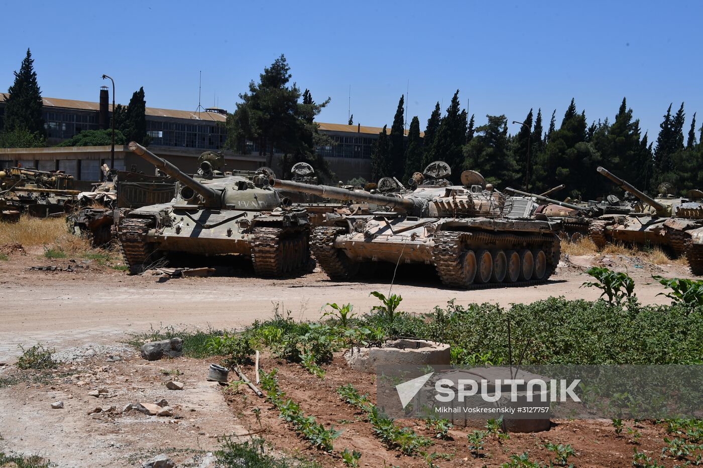 Armored vehicle maintenance company in Homs