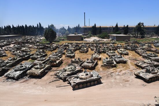 Armored vehicle maintenance company in Homs