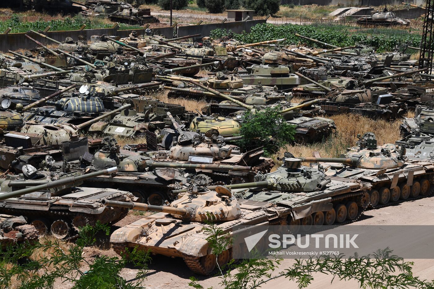 Armored vehicle maintenance company in Homs