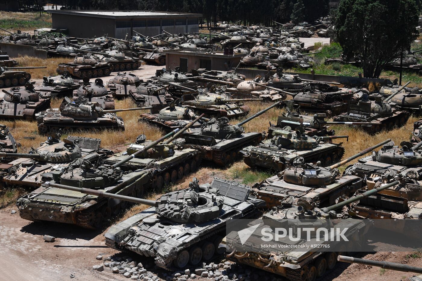 Armored vehicle maintenance company in Homs