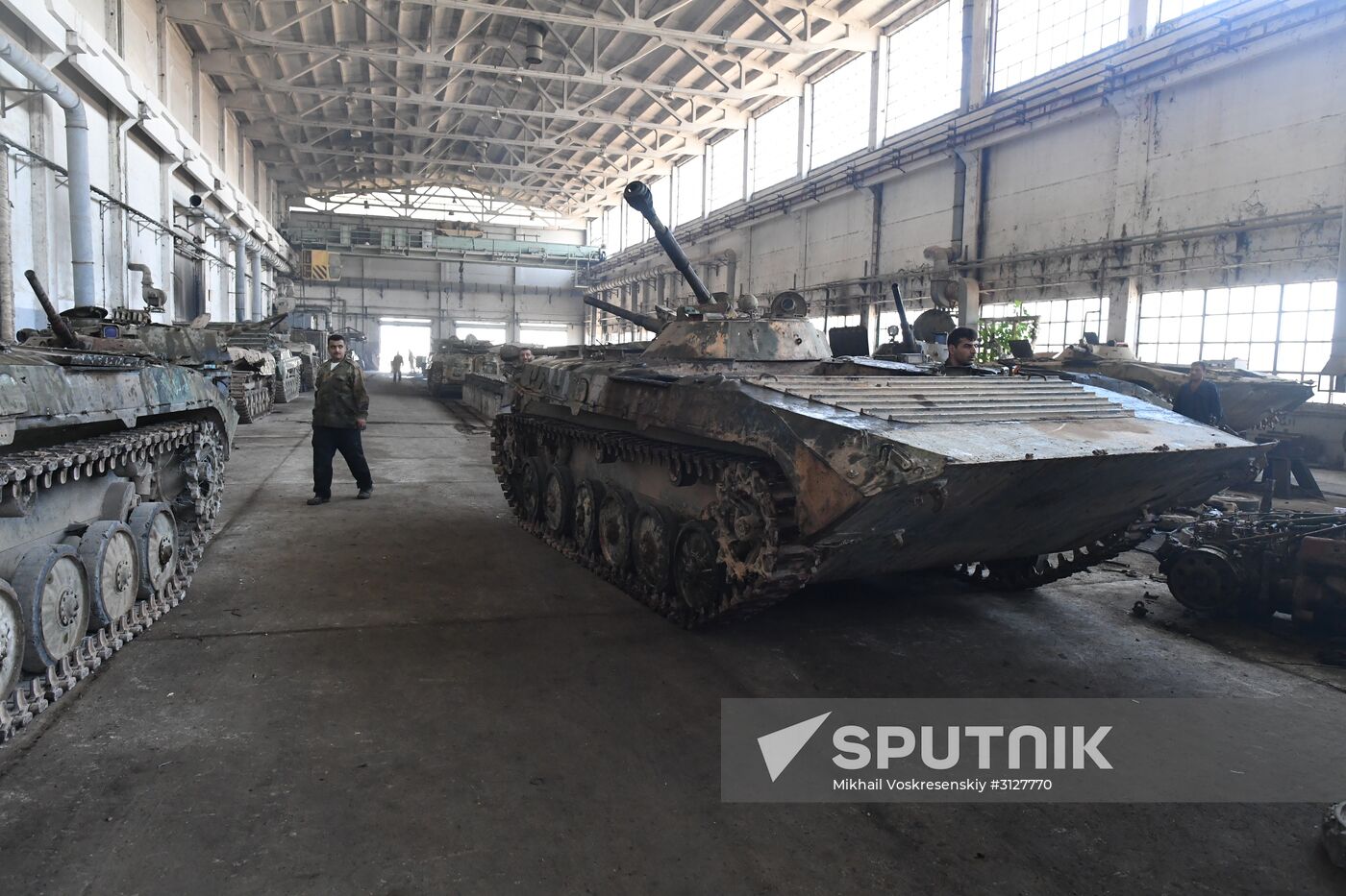 Armored vehicle maintenance company in Homs