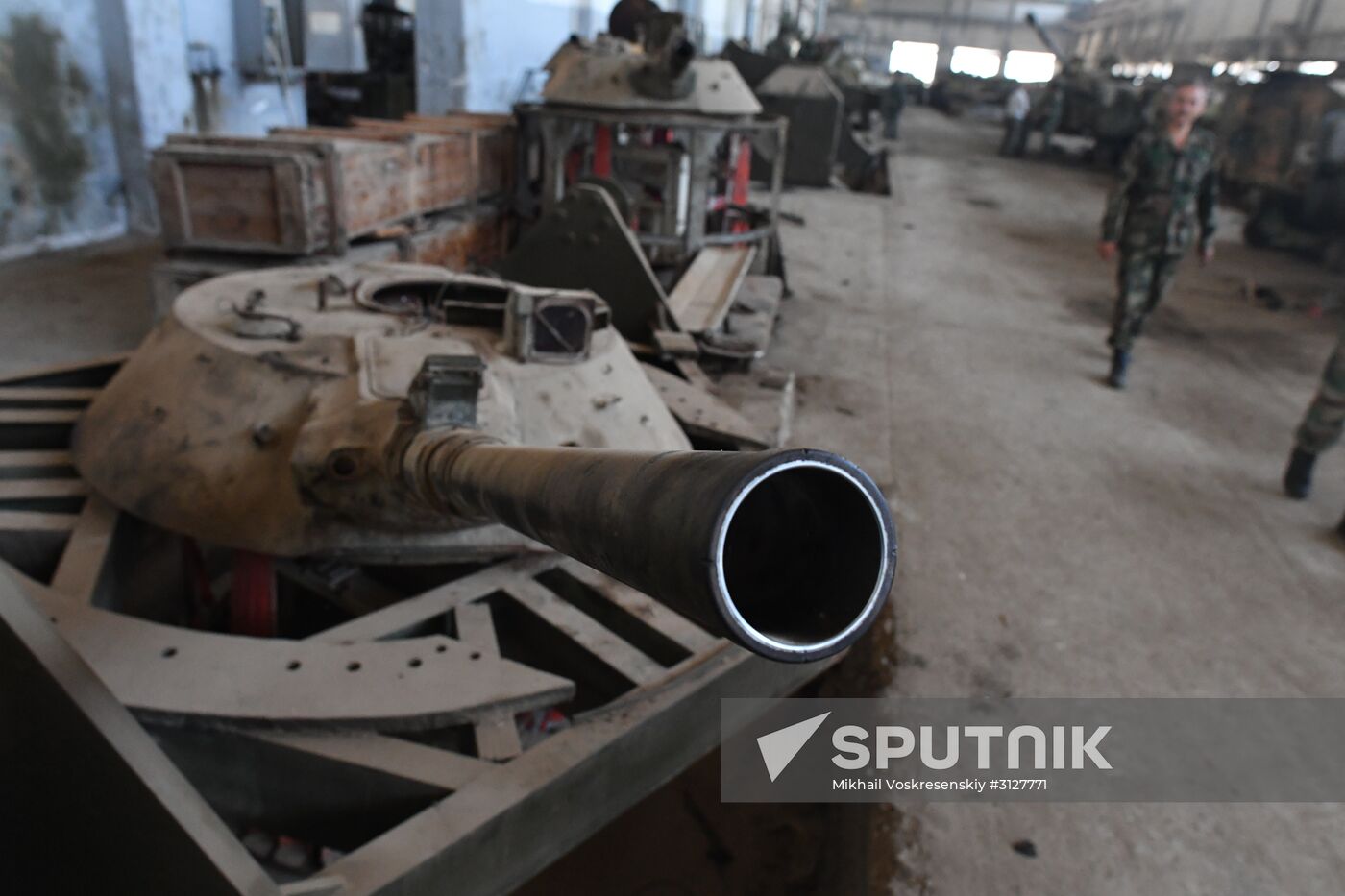 Armored vehicle maintenance company in Homs