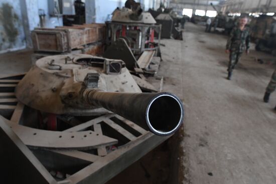 Armored vehicle maintenance company in Homs