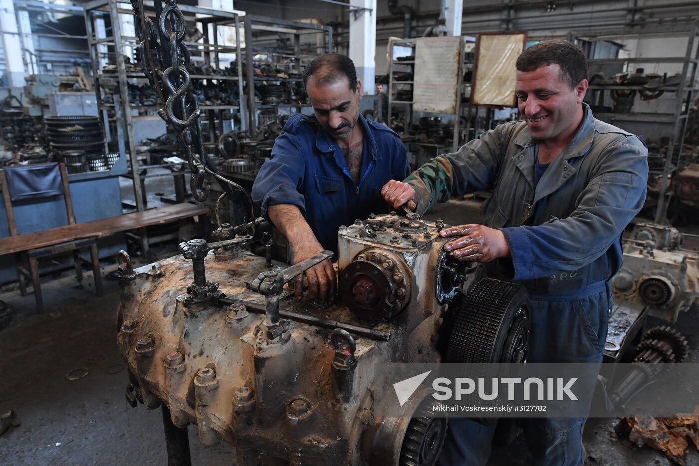 Armored vehicle maintenance company in Homs
