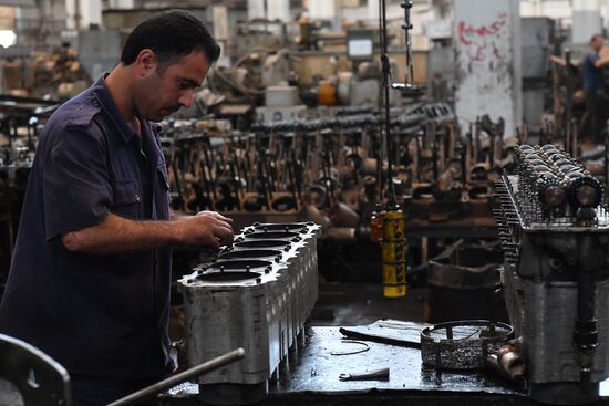 Armored vehicle maintenance company in Homs