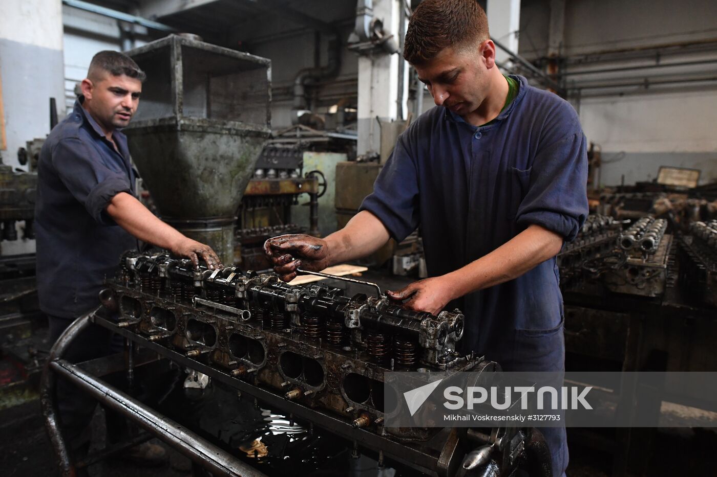 Armored vehicle maintenance company in Homs