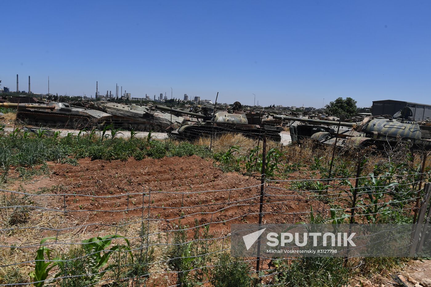 Armored vehicle maintenance company in Homs