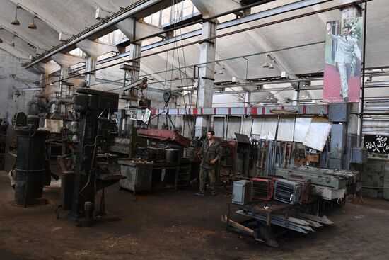 Armored vehicle maintenance company in Homs