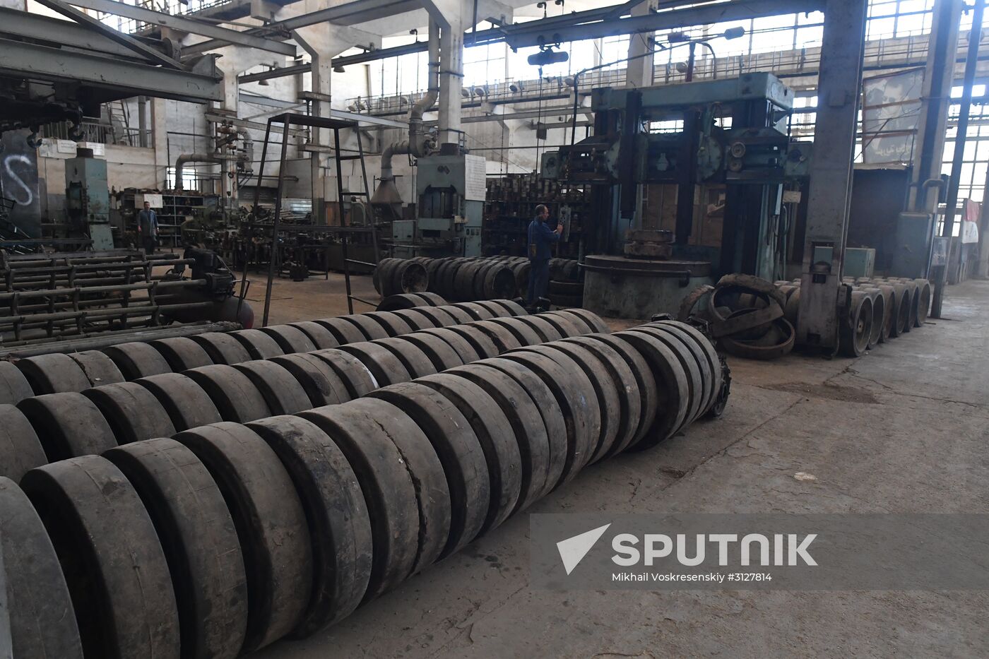Armored vehicle maintenance company in Homs