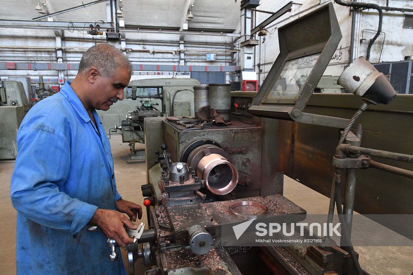 Armored vehicle maintenance company in Homs