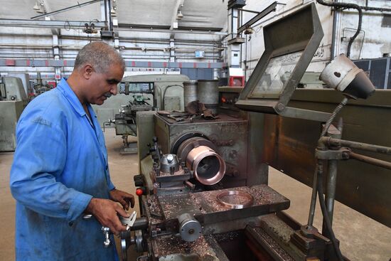 Armored vehicle maintenance company in Homs