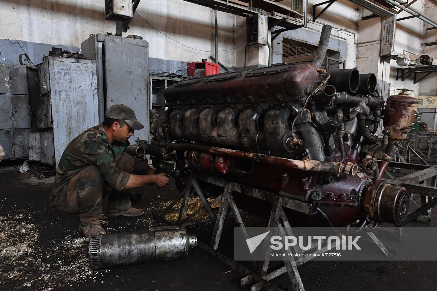 Armored vehicle maintenance company in Homs