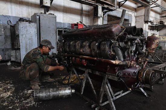 Armored vehicle maintenance company in Homs
