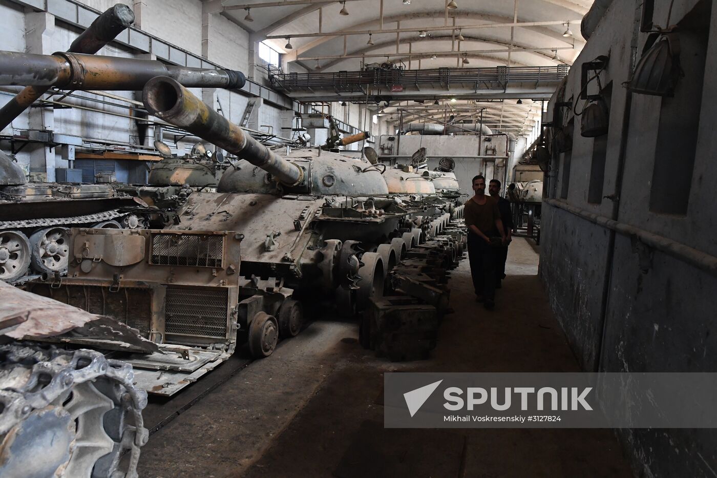 Armored vehicle maintenance company in Homs