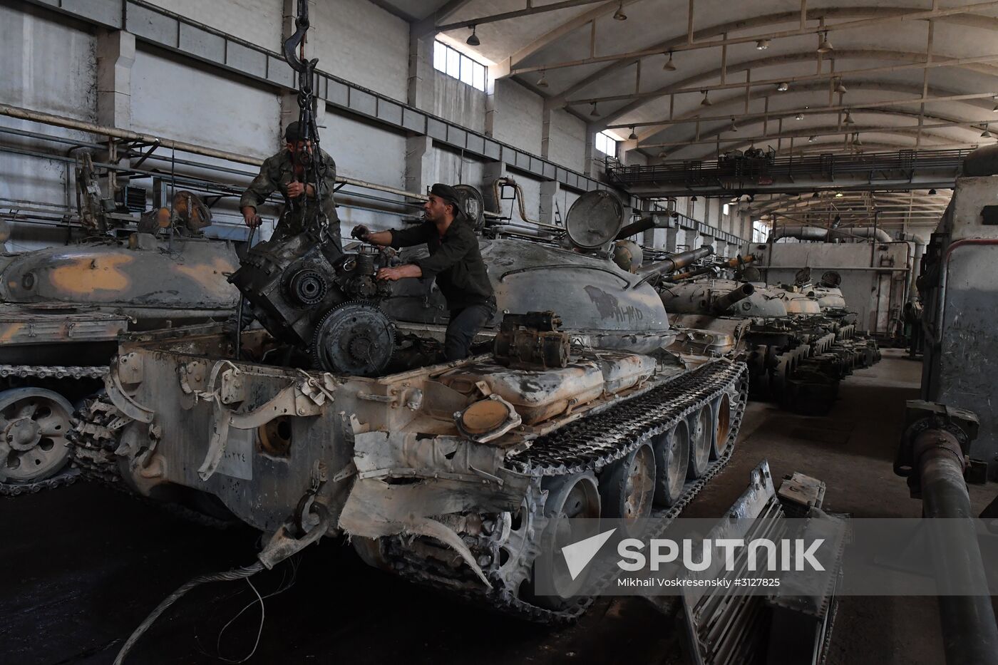 Armored vehicle maintenance company in Homs