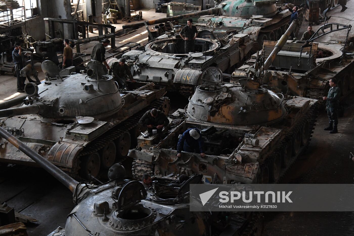 Armored vehicle maintenance company in Homs