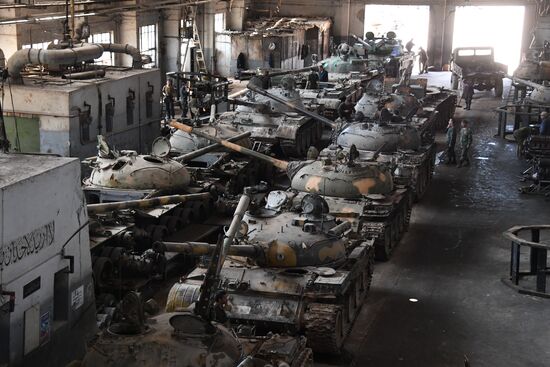 Armored vehicle maintenance company in Homs