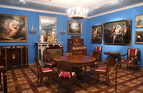 "Museum of Russian Social Classes" exhibition unveiled