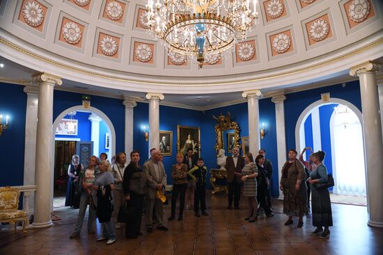 "Museum of Russian Social Classes" exhibition unveiled