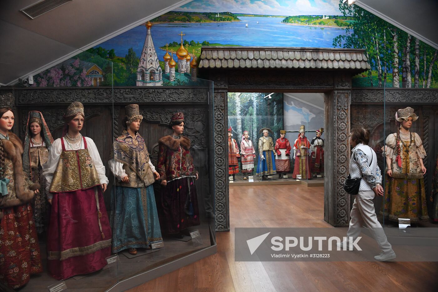 "Museum of Russian Social Classes" exhibition unveiled