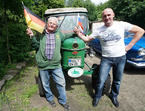 81-year-old German tractors into Russia