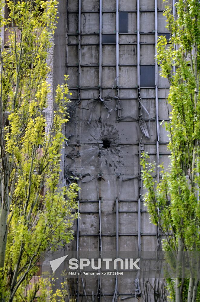Aftermath of shelling in the Kievsky District, Donetsk