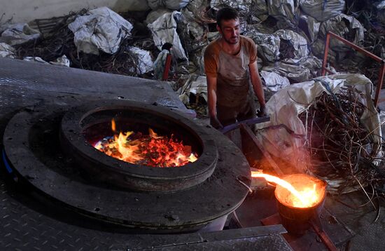 Private copper and aluminum processing plant in Homs suburbs
