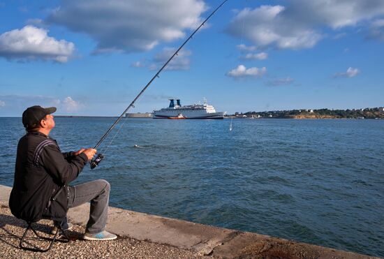 Grand Duke Wladimir cruise liner arrives to Sevastopol